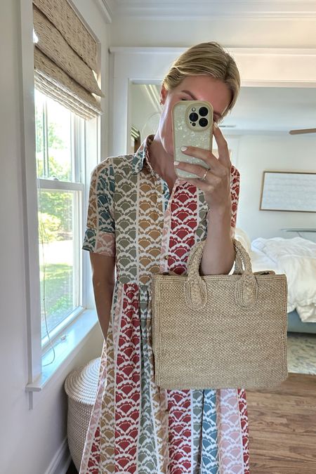 Love an under the radar, logo free bag, with good price points! 🙌🏼 the quality is beautiful and I love that it comes with a longer shoulder strap for hands free days.

Linked a few favorites from the brand that I have my eye on! I know I’ll reach for this bag year after year— such a classic!

Dress is old Parterre, but linked 3 new ones from the brand! Side down

#LTKSeasonal #LTKitbag #LTKworkwear