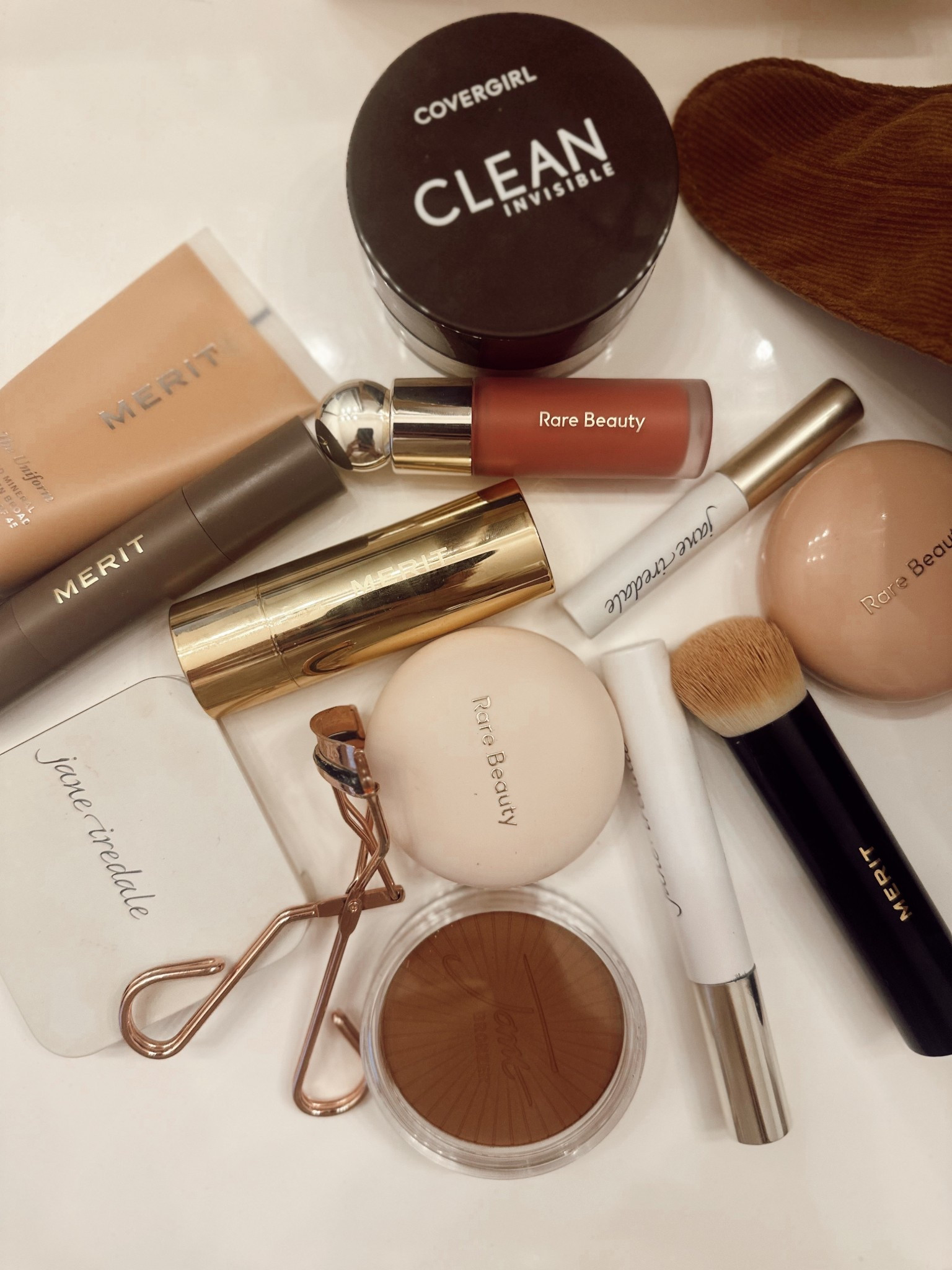 Sharing all my favorite non-toxic pregnancy safe makeup routine!! 

I’ve been using all of these products for a while now I love them. They are clean ingredients and a very quick routine for the busy mom or girlie!! 

#LTKBeauty #LTKmomlife #LTKgrwm