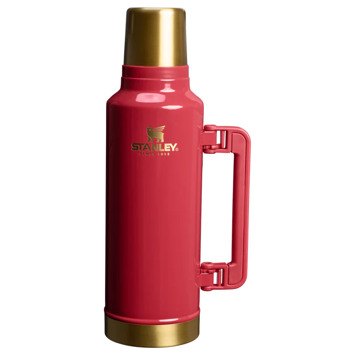 The Cheers & Cheer Classic Legendary Bottle | 2 QT | Stanley PMI US