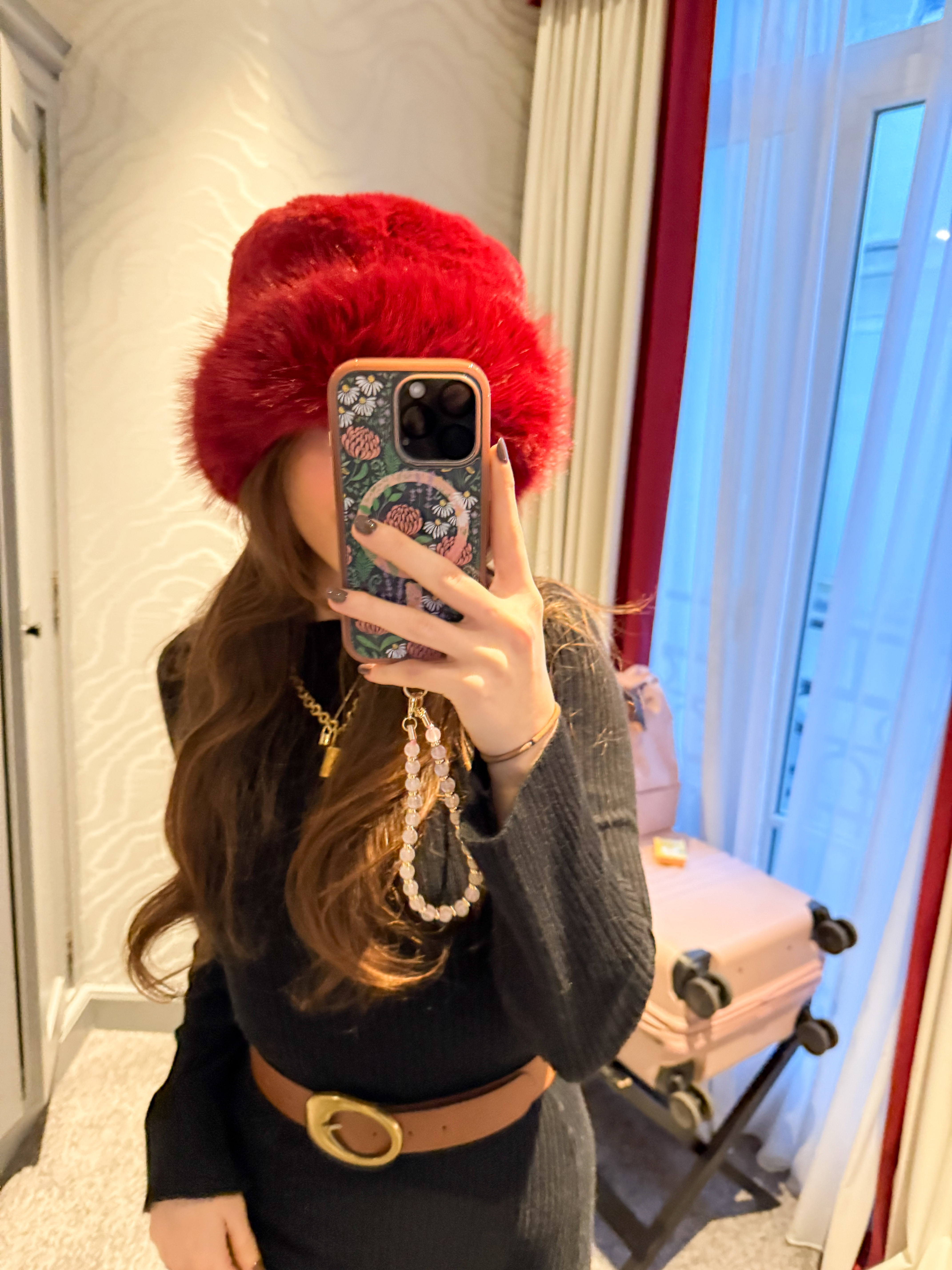 A moment for THIS HAT 

#LTKStyleTip #LTKFindsUnder50 #LTKTravel