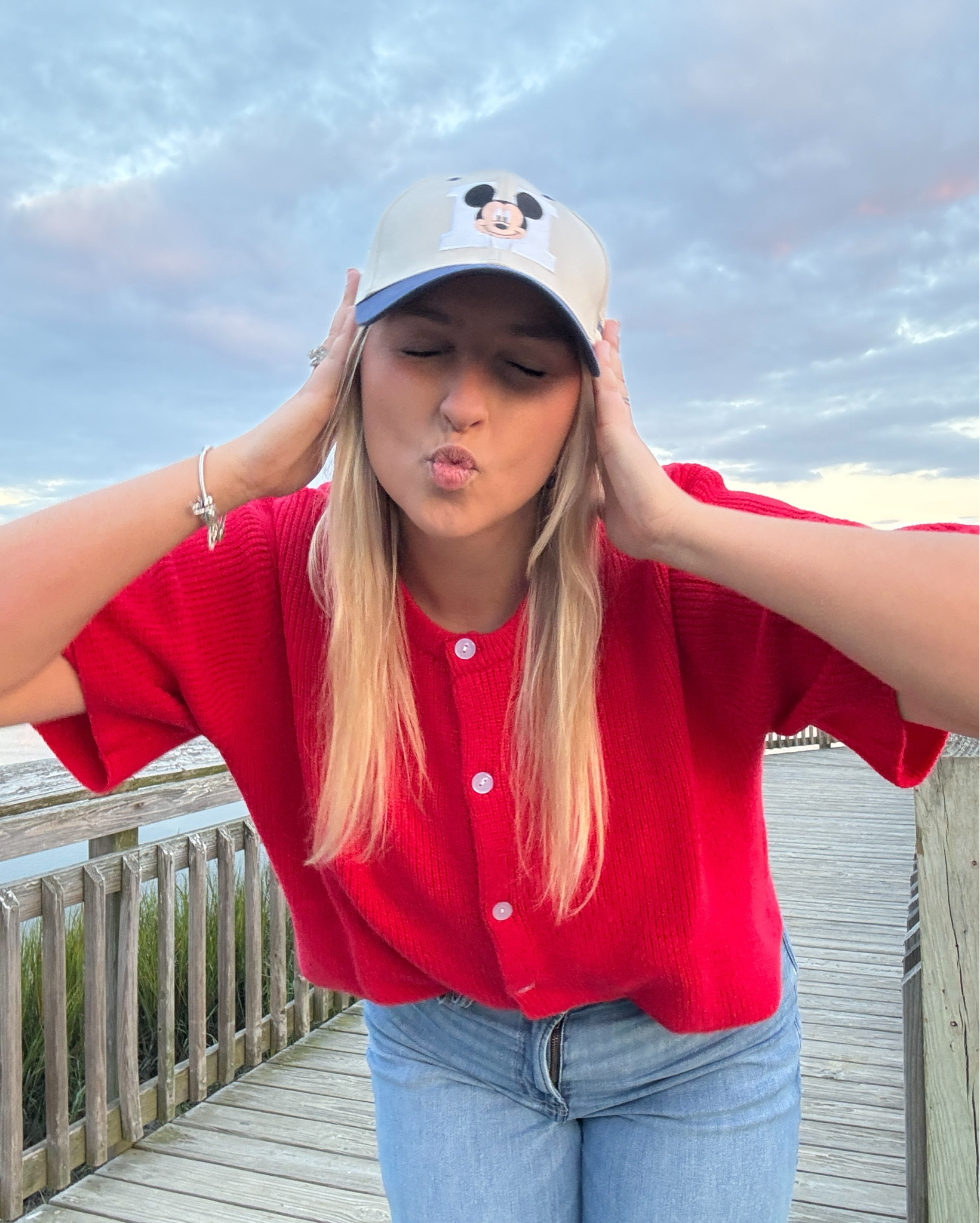 Red is my color 🍷🌹



#LTKSeasonal #LTKSaleAlert #LTKHoliday