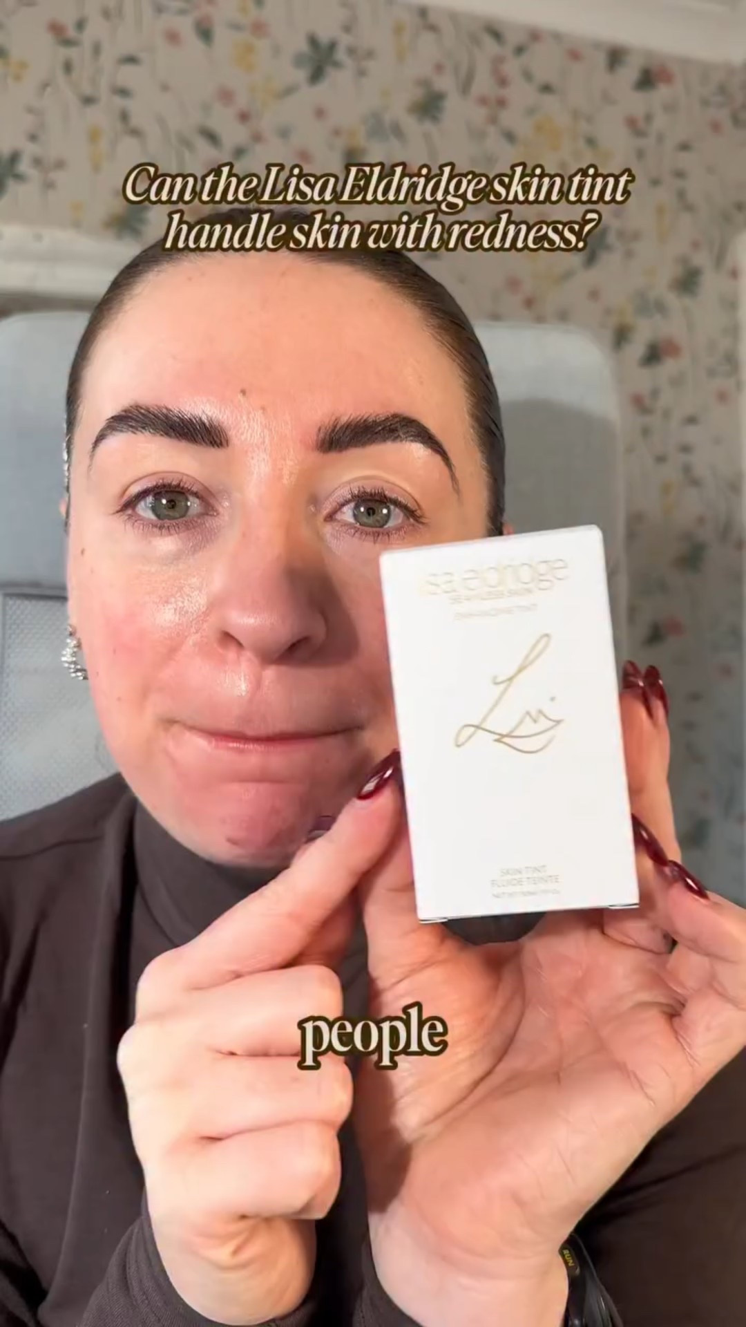 Ad|Pr - Can the @lisaeldridgemakeup skin tint work well on skin with redness?

Watch this video to find out!

I’m using the shade 6.5 and was kindly gifted this from the brand but all thoughts are my own.

#lisaeldridge #skintint #makeup #makeupreview