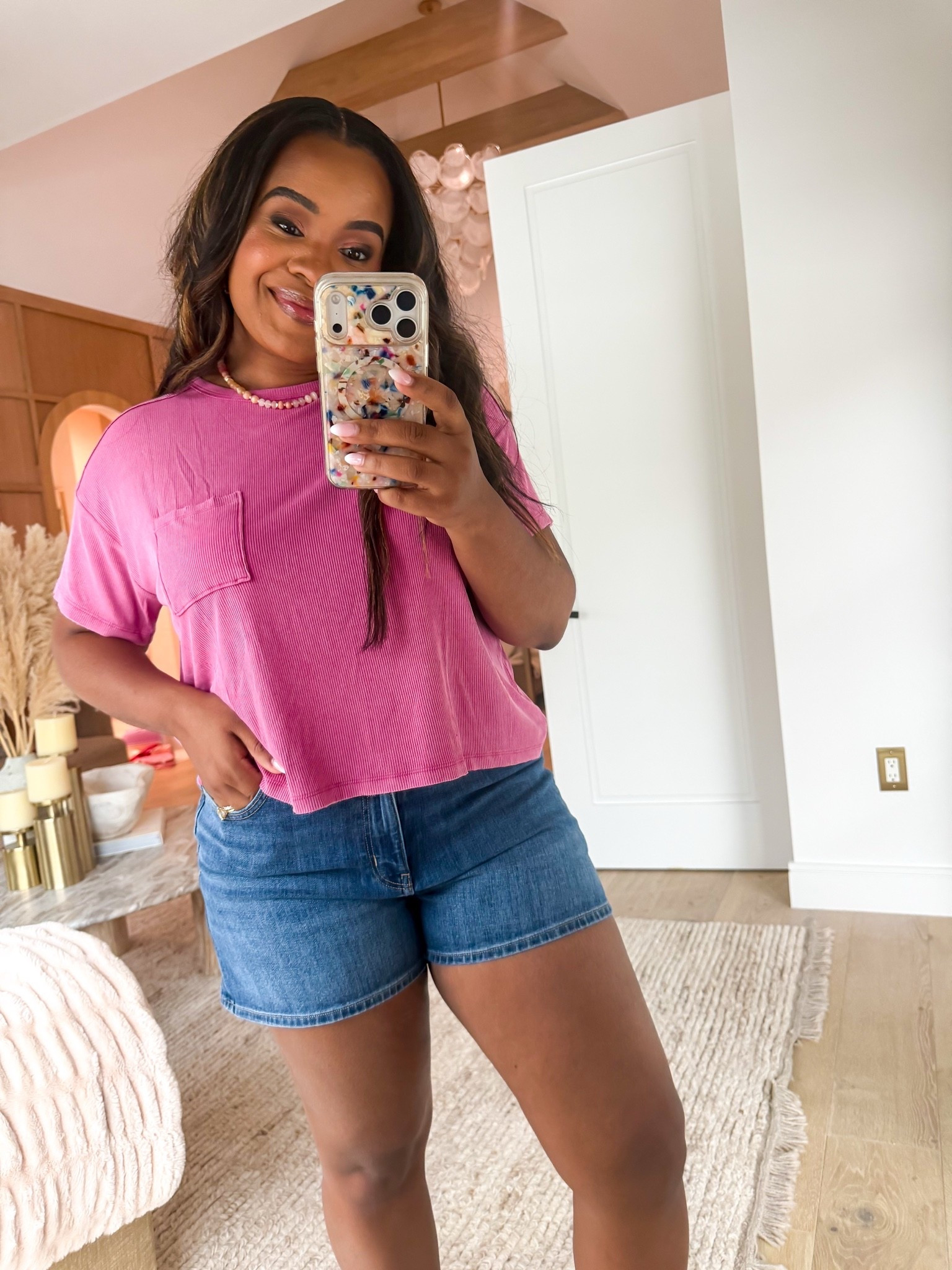 AE shorts are on major sale right now! These are $27 and I’m in a size 12 

@AmericanEagle #AEPartner #AEJeans

#LTKootd #LTKSaleAlert