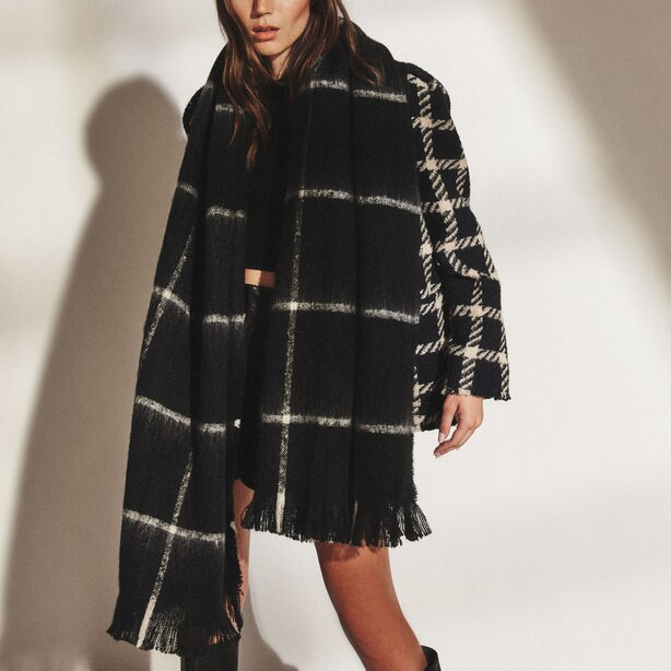 MOHAIR PLAID SCARF, BLACK | Indigo (CA)