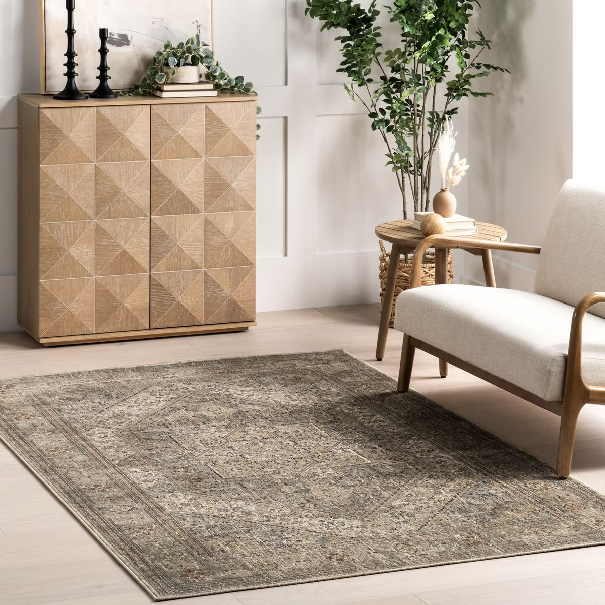 Nuloom Carol Traditional Medallion Area Rug, Beige, 4'x6' | Target