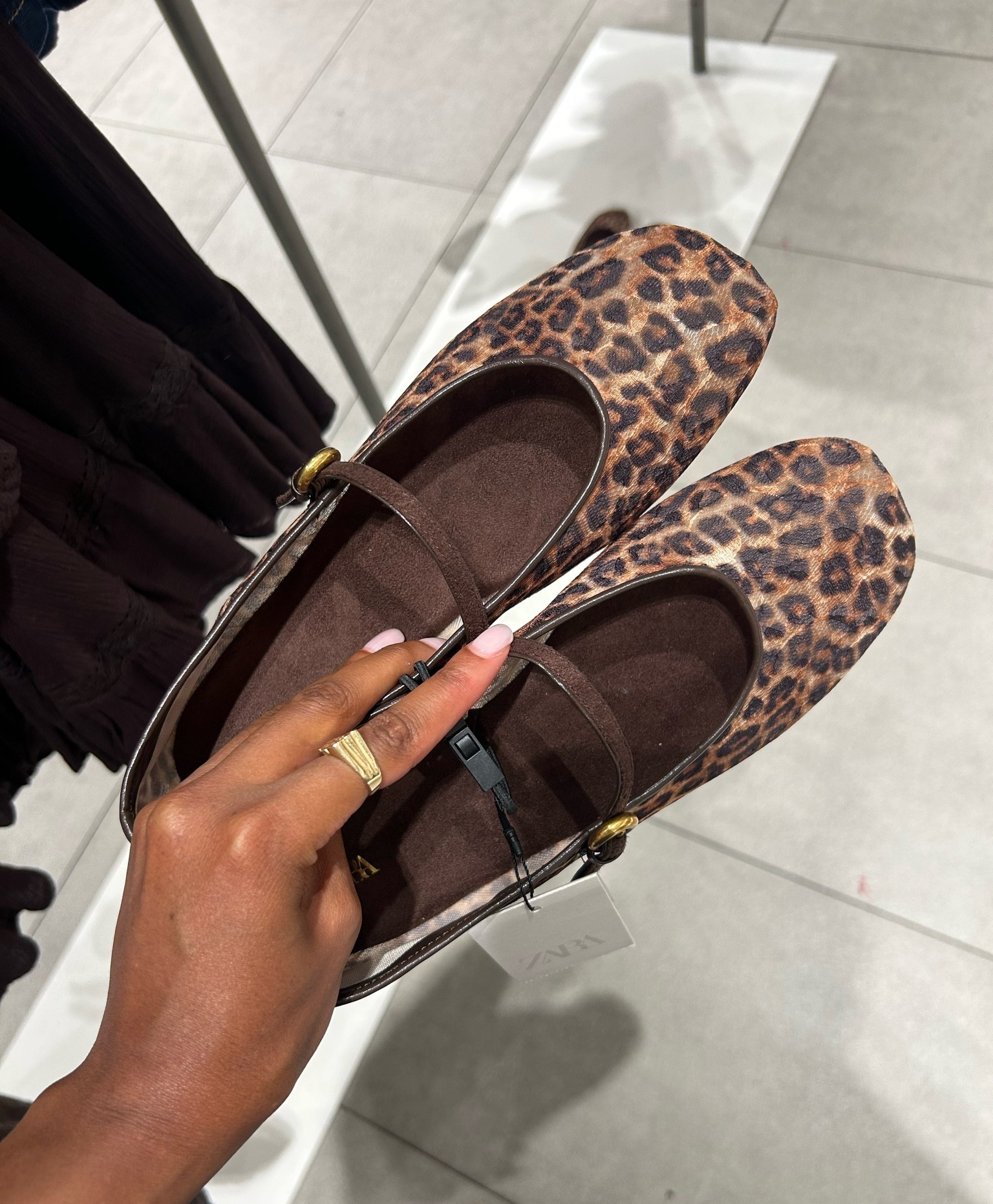 Animal print flats, mesh flats, ballet flats, workwear, travel, casual, trendy

#LTKTravel #LTKootd #LTKWorkwear