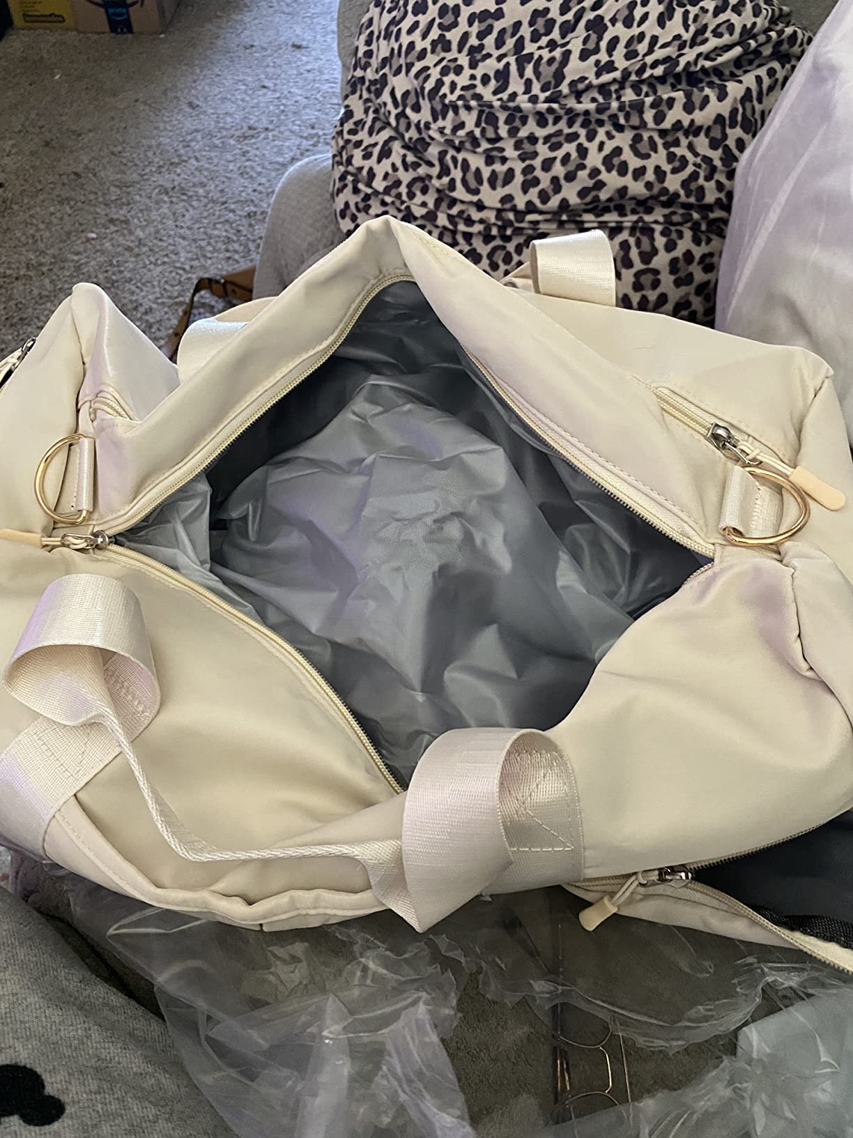 Small Gym Bag for Women and Men, Workout Bag for Sports and Weekend Getaway, Waterproof Dufflebag... | Amazon (US)