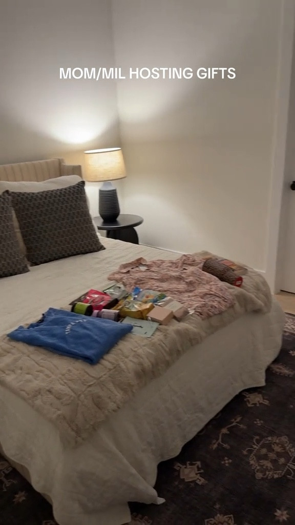 MOM/MIL HOSTING GIFTS 🤍

#LTKStyleTip #LTKHoliday #LTKSeasonal