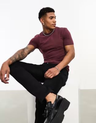 ASOS DESIGN muscle fit t-shirt in burgundy | ASOS (Global)