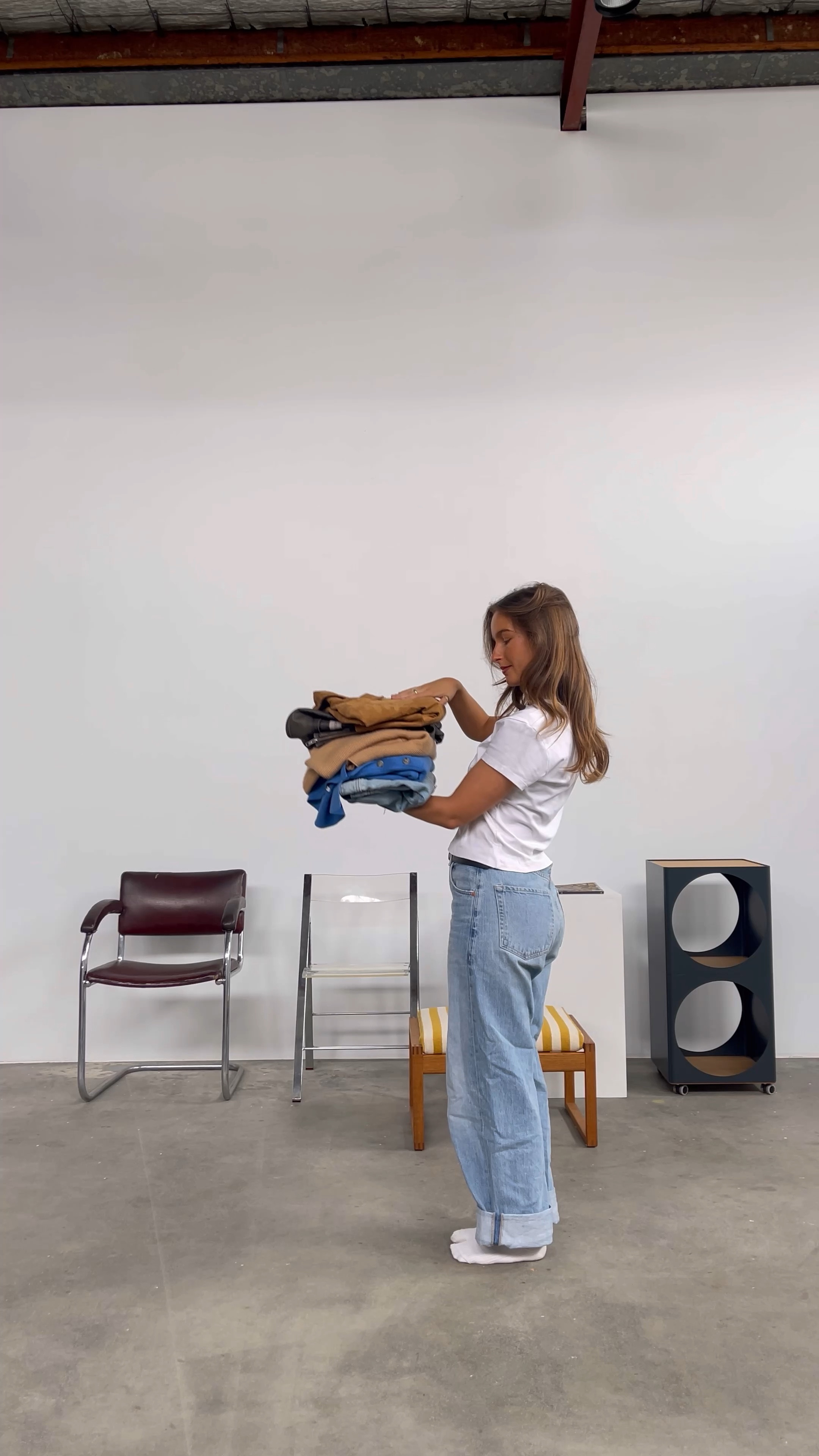 seven ways to style a tshirt + jeans for autumn! 🫶🏼