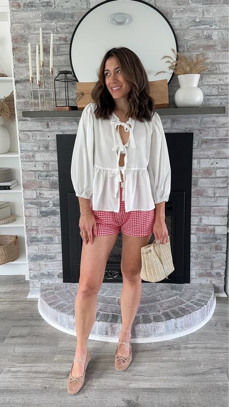 Comment SHOP below to receive a DM with the link to shop this post on my LTK ⬇ https://liketk.it/4G9Eg

Love the boxer shorts trend for this summer and wanted to style mine a few ways! Size up in these shorts. I got a large. 

#amazonfinds #amazonfashion #amazonfashionfinds #boxershorts #summerfashioninspo #summerstyles #meshflats #amazon #ltkfindsunder100 #ltkstyletip