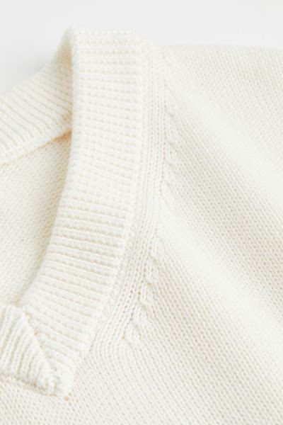 Relaxed Fit V-neck Sweater Vest | H&M (US + CA)