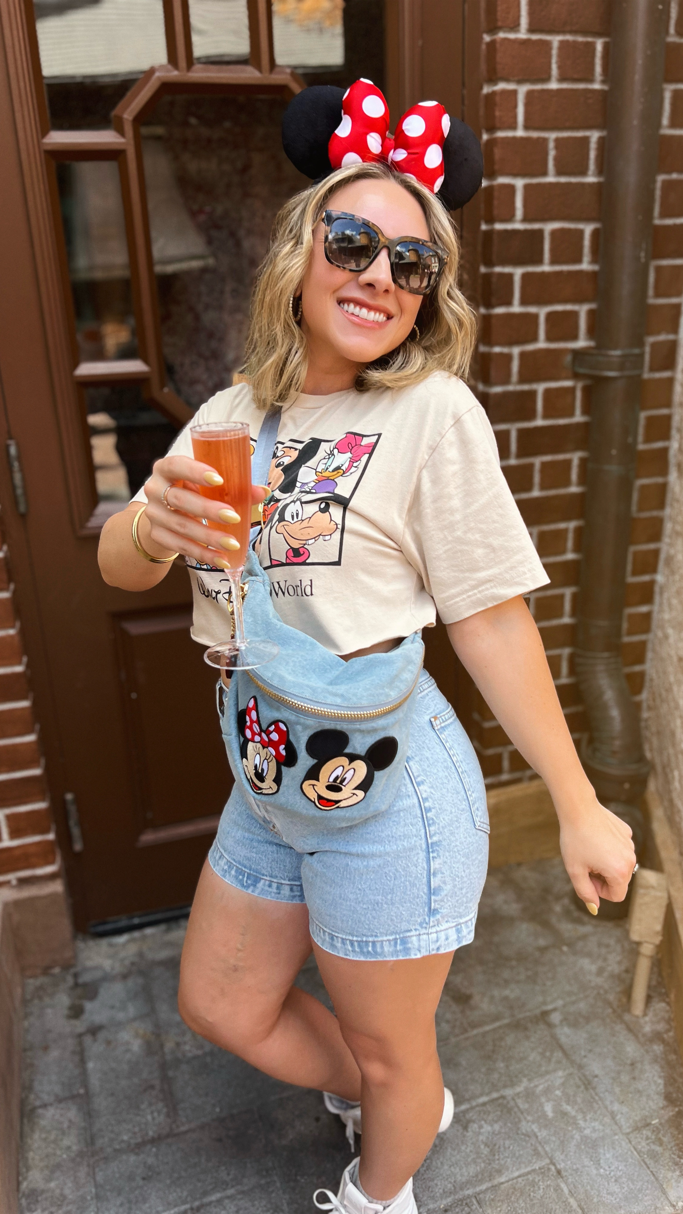 T-shirt, champagne, and good vibes  not linked 🫶🏻