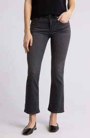 Madewell Mid Rise Kick Out Jeans in Denaud Wash at Nordstrom Rack, Size 26 | Nordstrom Rack