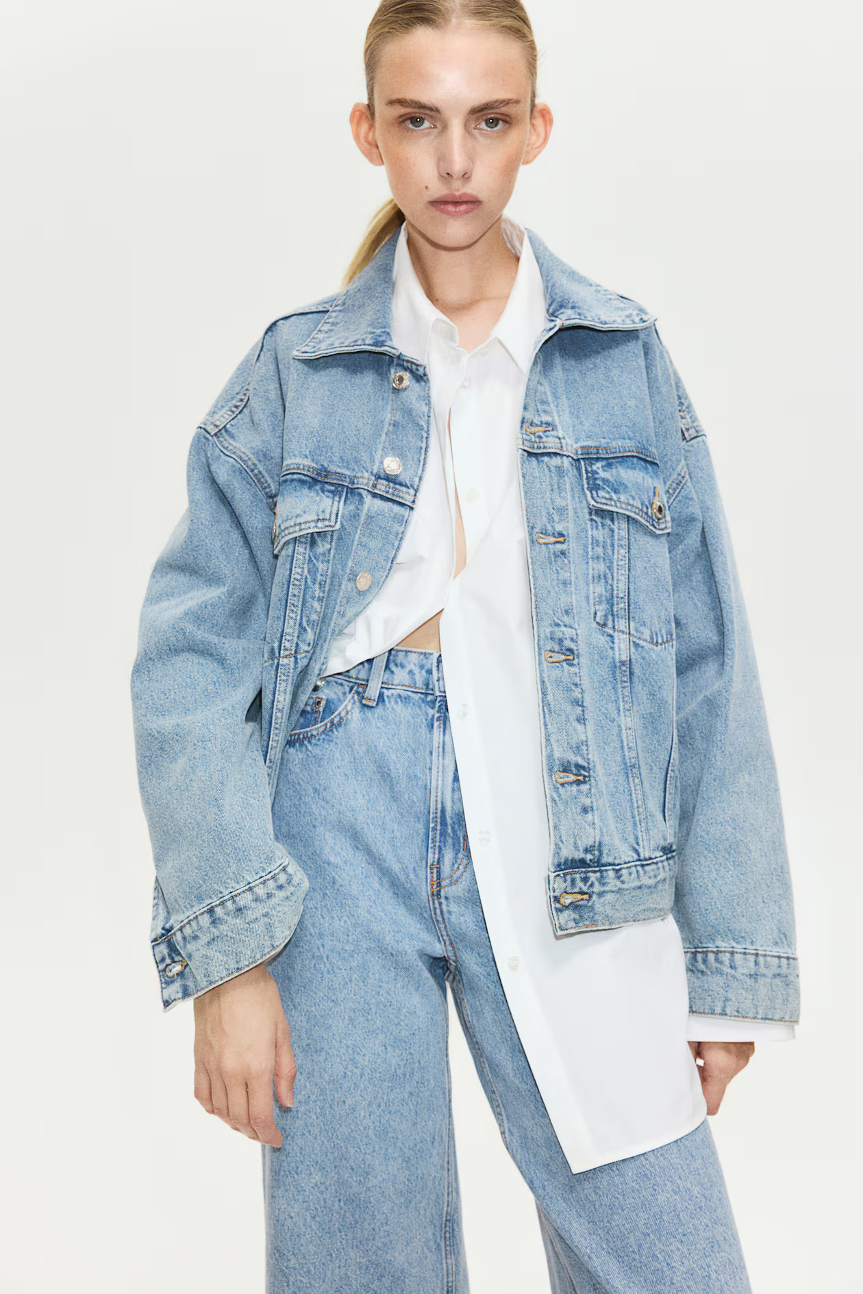 Curvy Fit Wide Ultra High Jeans | H&M (US + CA)
