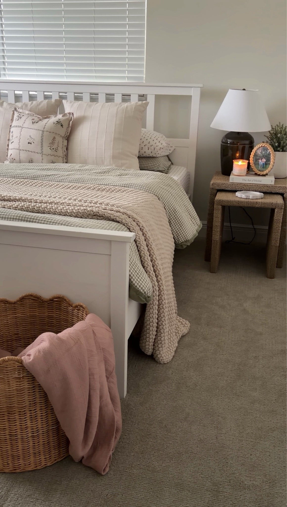 Loving the whimsy girly vibes these floral sheets paired with the gingham blanket bring to my room! You can find these items @target and they are both currently on sale 🥰 

@target #ad #sponsored