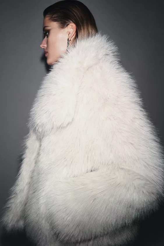 ZW COLLECTION SHORT FAUX FUR COAT | Zara Canada