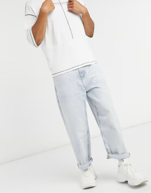 Bershka – Jeans mit weitem Bein im Stil der 90er in Blau | ASOS (Global)