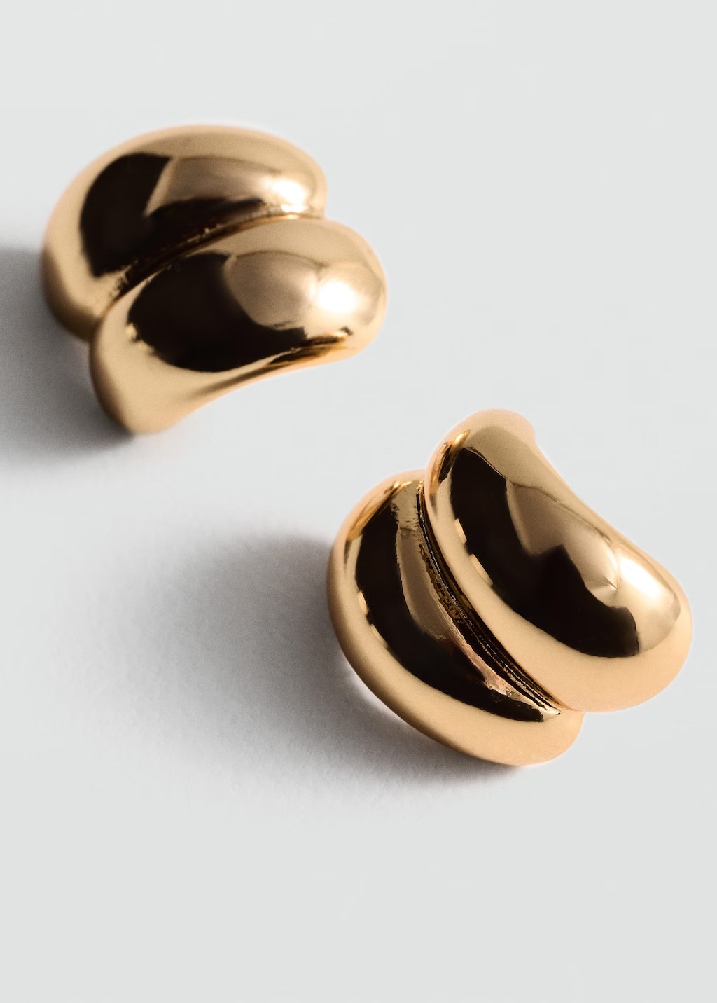 Double hoop earrings | MANGO (UK)