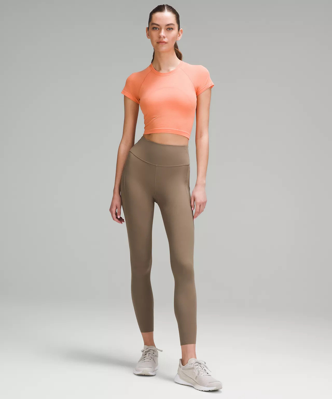 Swiftly Tech Cropped Short-Sleeve Shirt 2.0 | Women's Short Sleeve Shirts & Tee's | lululemon | Lululemon (US)