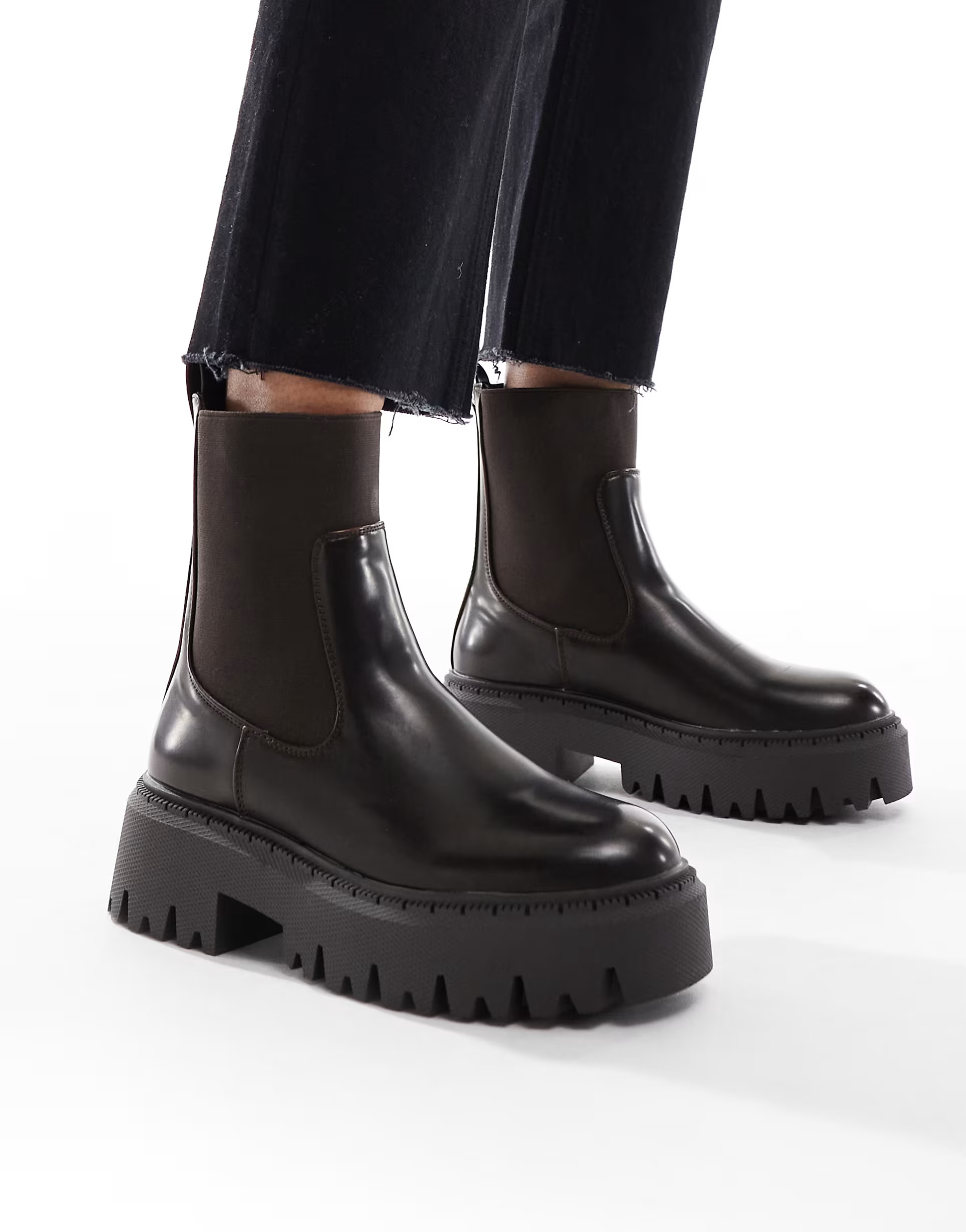 SEQWL Stella chunky Chelsea boots in chocolate | ASOS | ASOS (Global)