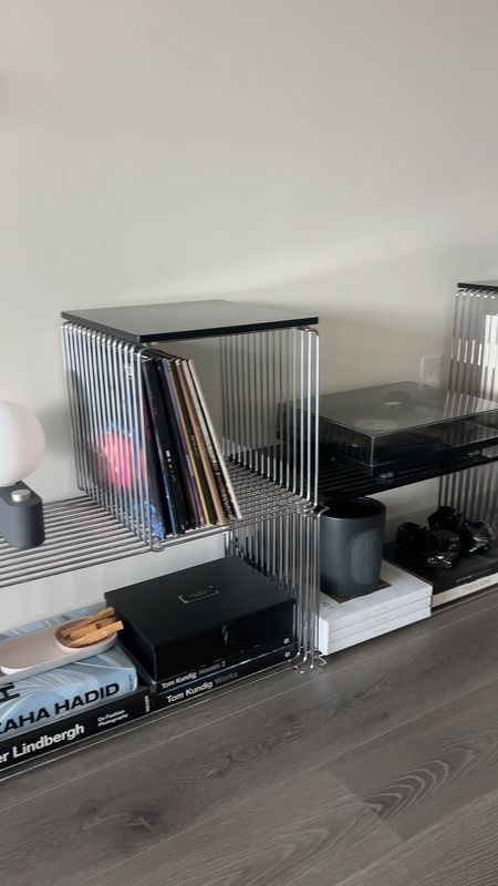 wire cubes looking great today 🫶🏼🖤💿

interior design, apartment decor, home decor, record player, vinyls, wire cubes

#LTKfindsunder100 #LTKhome #LTKVideo