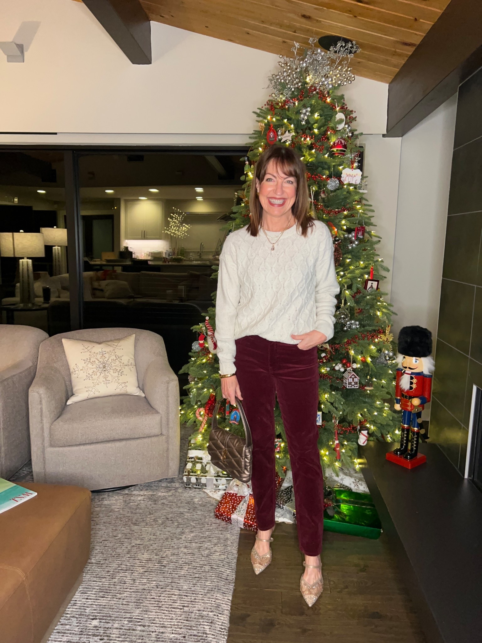 Date night ootd!

Kut from the Kloth, burgundy pants, gold heels, Chico’s, embellished sweater, Miranda Frye, Heaven Mayhem 

#LTKHoliday #LTKOver40 #LTKootd