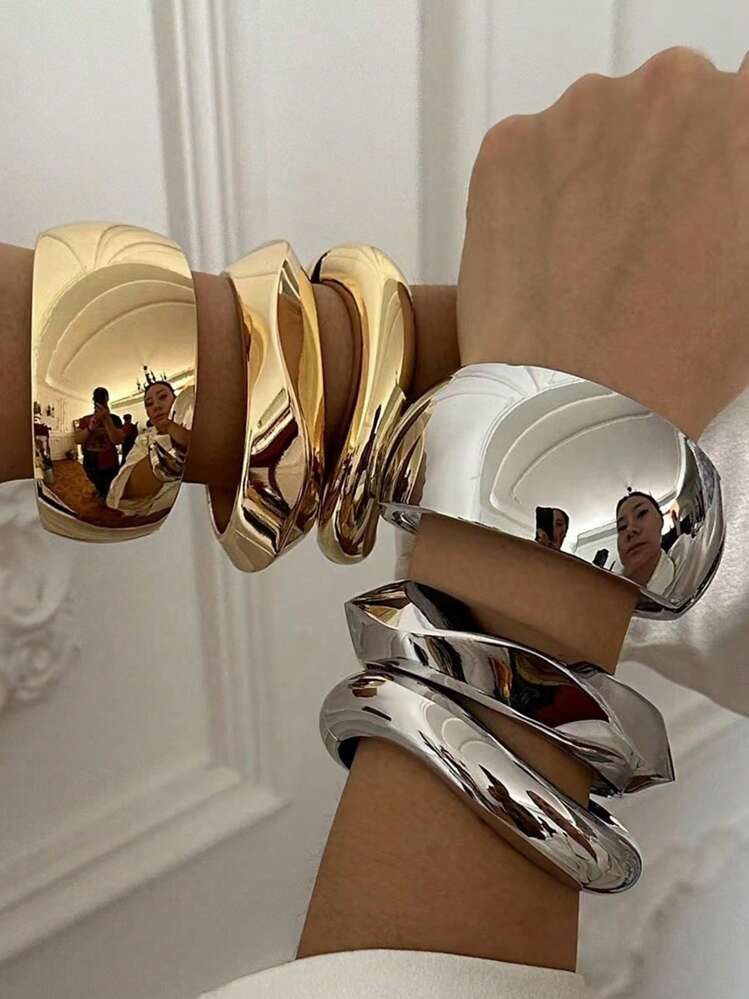 RIINHOO 1pc Vintage Minimalist Asymmetrical Metal Water Drop Snake Cuff Bracelet, Personalized Exaggerated Simplified Geometric Abstract Design Luxury Elegant Bangle, Suitable For Women's Daily Commute, Holidays Gift, Friends Gathering And Banquet, Fashion Street Shooting, Runway Accessory | SHEIN