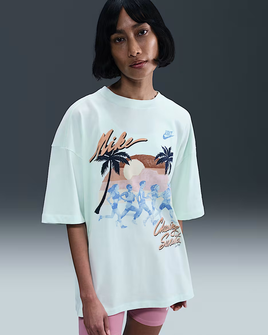 Nike Sportswear EssentialWomen's Oversized T-Shirt | Nike (US)