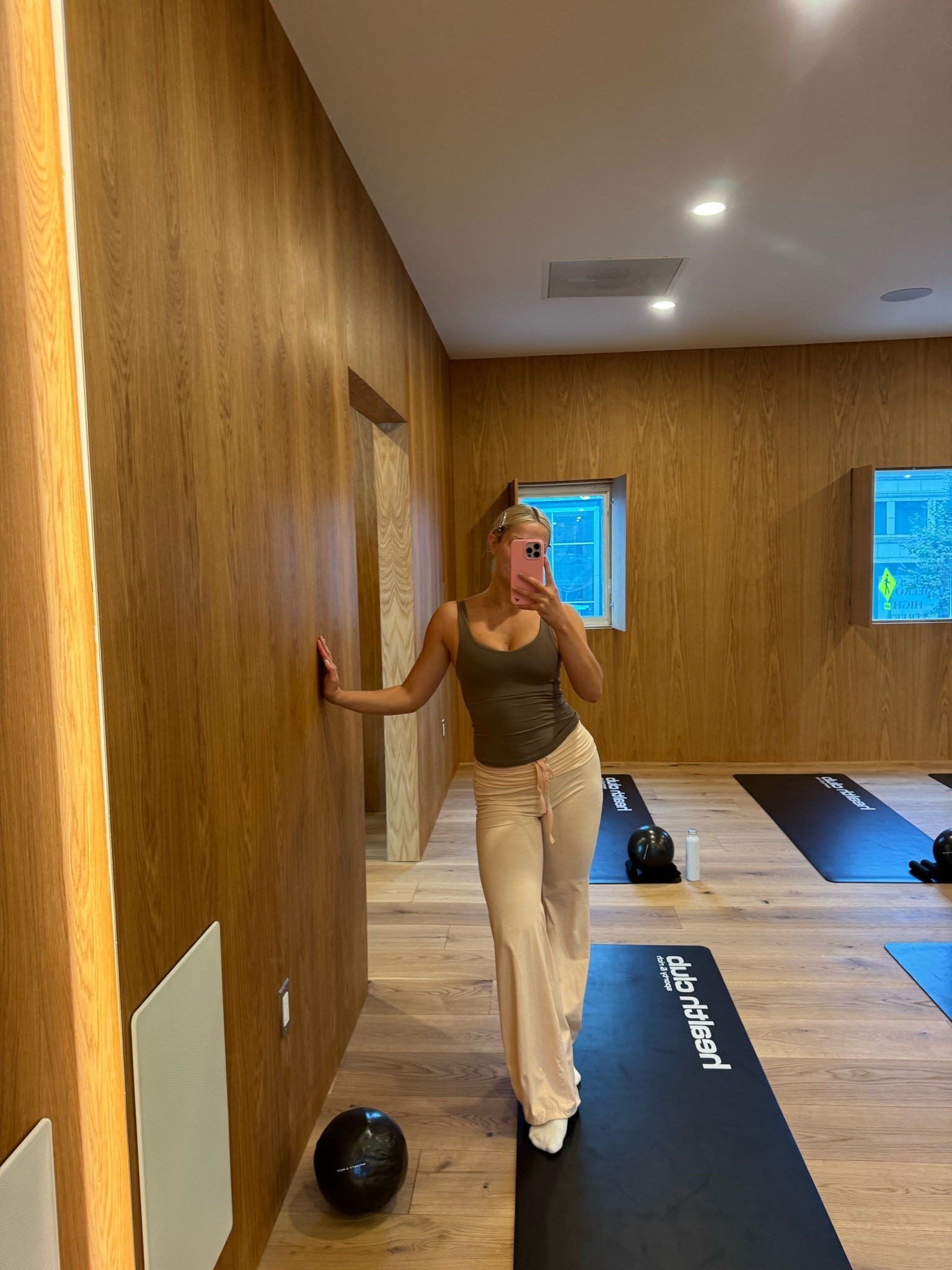 Pilates outfit!

#LTKootd #LTKfitnessgoals