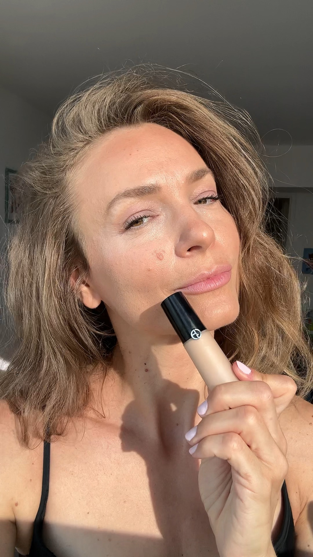 My summer go-to makeup for a s My summer go-to makeup for a sunkissed glow ✨

Using Fluid Sheer shade 11 as bronzer and shade 2 as highlighter and concealer shade 4.75  to cover up any imperfections for a radiant finish. Love the concealer because it's creaseless, non-drying and super blendable. 



#LTKSeasonal #LTKBeauty #LTKxelfCosmetics