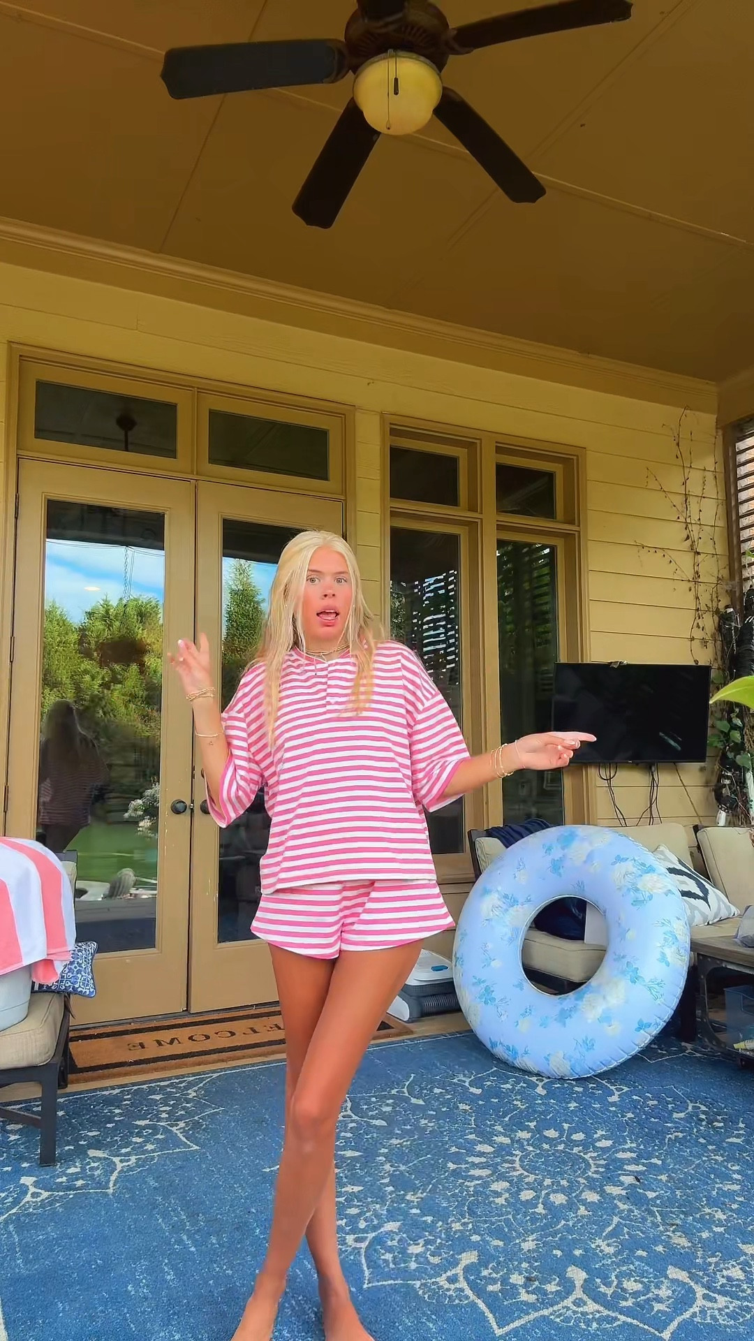 xs/s top and bottom!