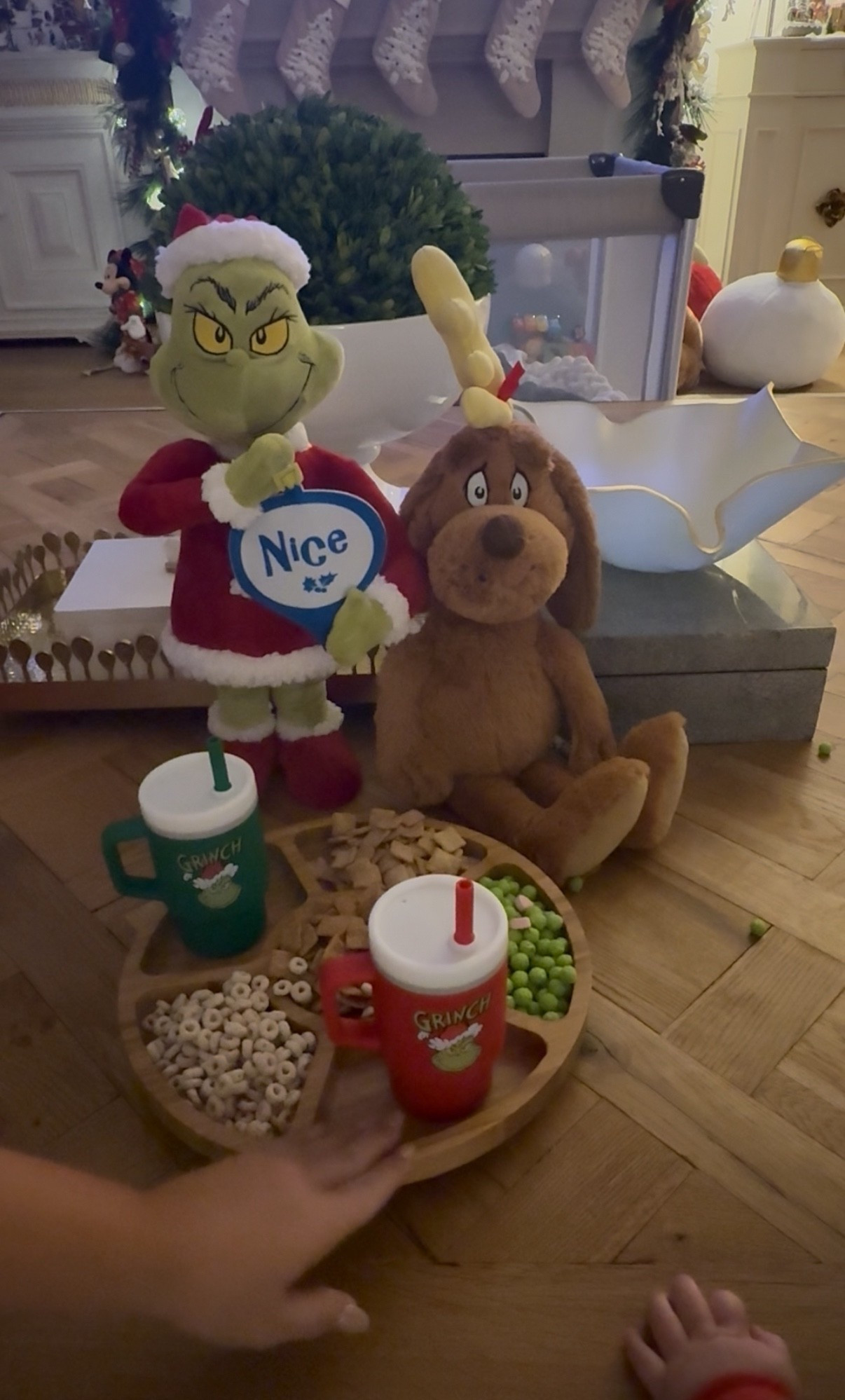 Christmas Movie nights 💚
Our favorite holiday cereals and grazing board!!
#fridaynight #movienight #familynight

#LTKfoodie #LTKHoliday #LTKHome