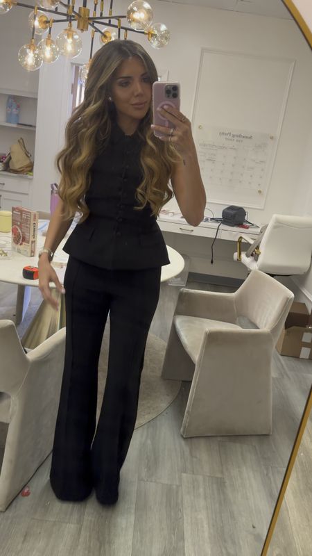 my favorite tailored set! Looks like a jumpsuit but it’s separate pieces that you can wear together or apart! Size 4, for reference! 

#LTKStyleTip #LTKWorkwear