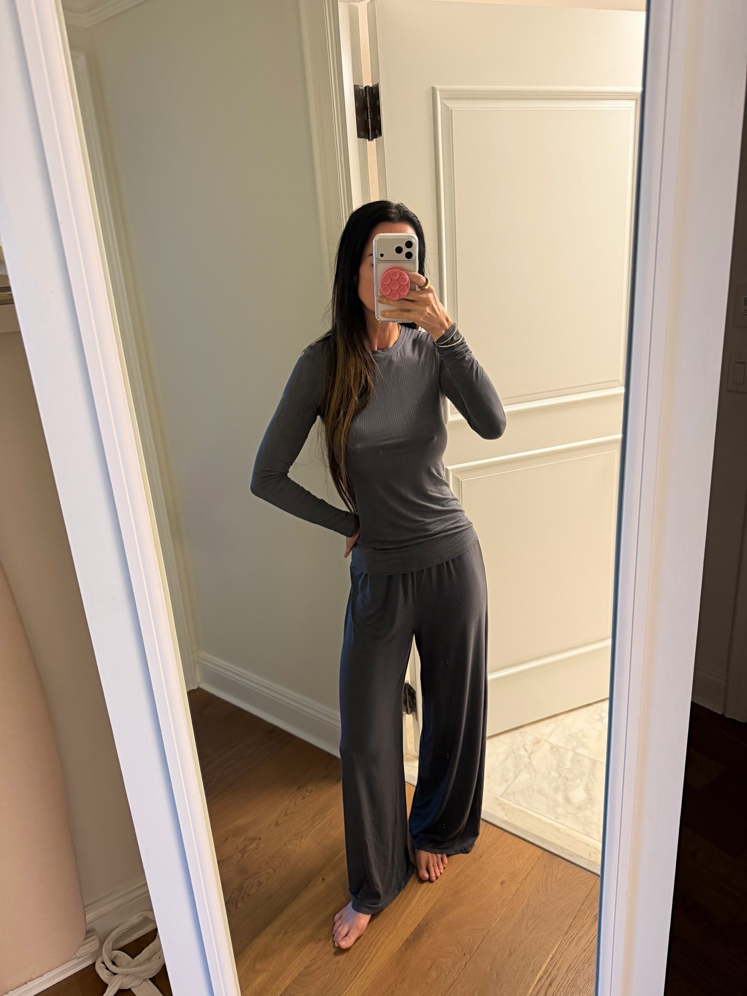 The most comfy pajamas, I have worn! Trust me on this one, you need these in your life! Best part about it, they are from Amazon!

Nicole Colee, loungewear, sleepwear, pajamas, cozy, cozy set, matching set, pants set

#LTKdayinmylife #LTKmorningroutine #LTKgrwm