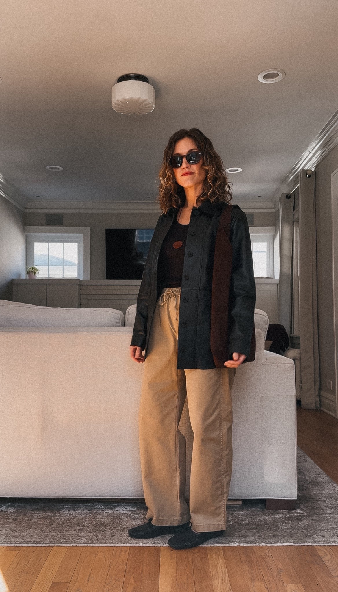 Look of the Day // 3.9

Everlane tank, XS, TTS for a slim fit. Sèzane leather jacket, 2, I would take your larger size. Gap Factory pants, XSR. Frēda Salvador flats, TTS, STITCHANDSALT10 for 10% off. Heaven Mayhem Necklace. Quince sunglasses. Gap bag  

#LTKOver40 #LTKootd #LTKPetite