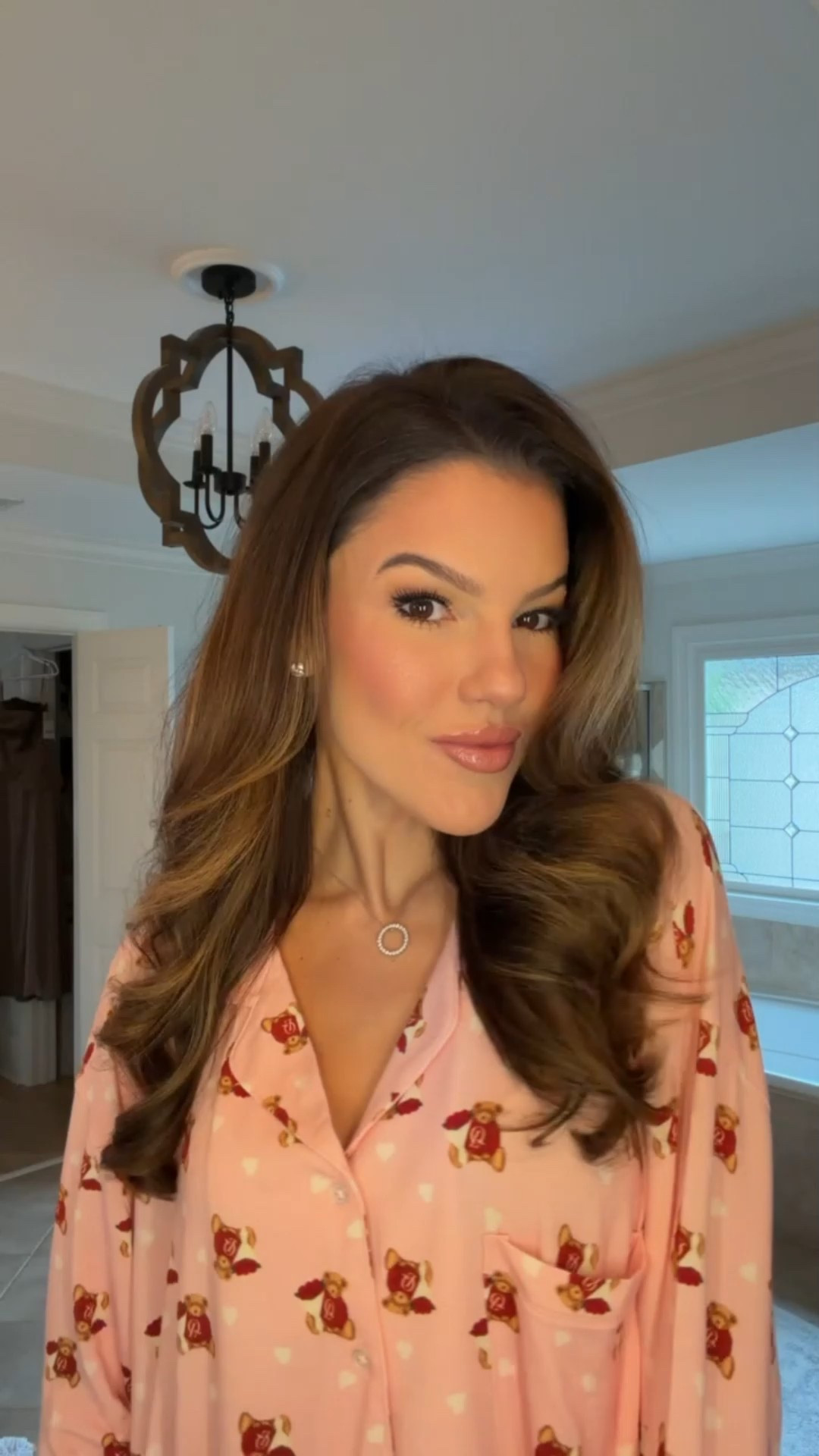 Valentine’s Day glam 💘💄💋

Luminous silk foundation - shade 5.5
Tarte Sculpt Tape Concealer - Cool Bronze
Tarte shape tape - light neutral
Rhode blush - tan line 
CT pressed powder - shade 1 fair 
Fenty setting powder - butter 

#LTKgrwm #LTKValentine #LTKBeauty