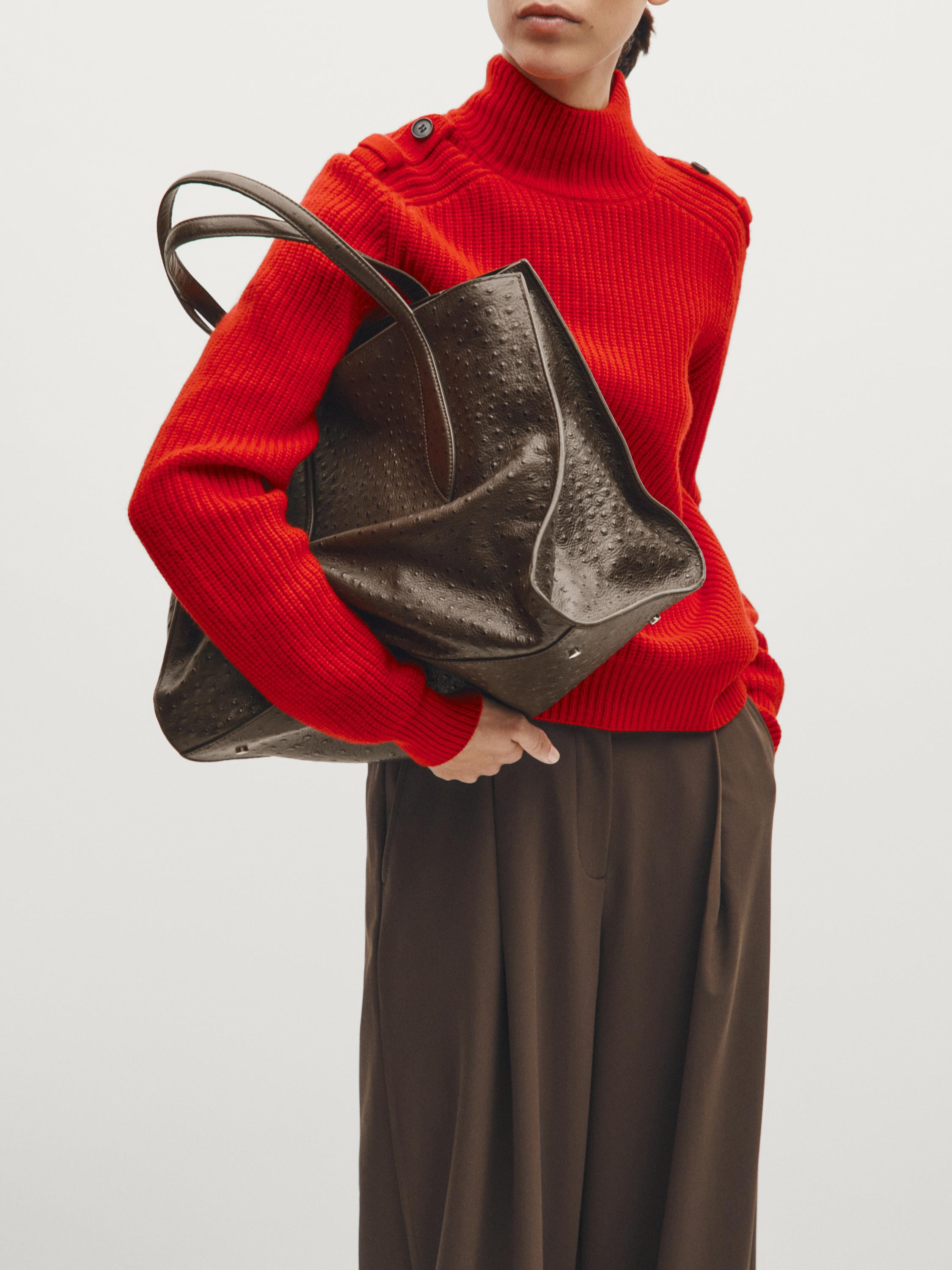 Maxi textured leather MD ICON bag | Massimo Dutti UK