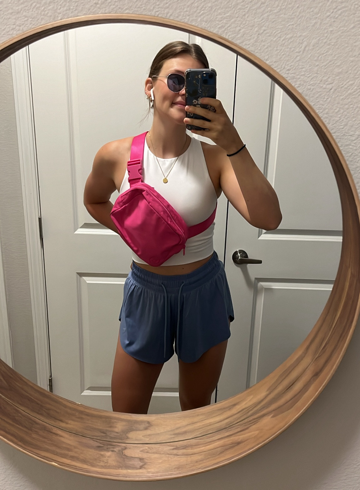 Nothing like a new activewear set to motivate me at the gym ✨

I am obsessed with Hollister’s activewear! Top, shorts, and bag are from there. 

Size small in top & shorts.

Weight: 135
Height: 5’7”

Belt bag, workout shorts, running shorts, bag, summer outfit, gym outfit, running outfit, workout

#LTKActive #LTKFindsUnder50 #LTKFitness