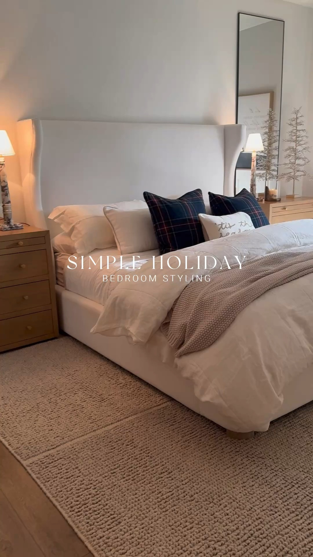 Cozy organic modern holiday styling🌲