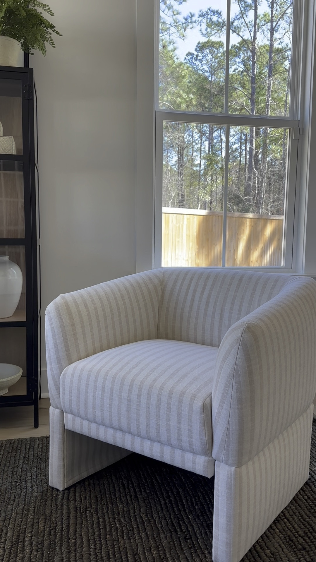 Under $200 accent chair. YES!! UNDER $200 a chair 🥳

#LTKSaleAlert #LTKHome #LTKMostLoved