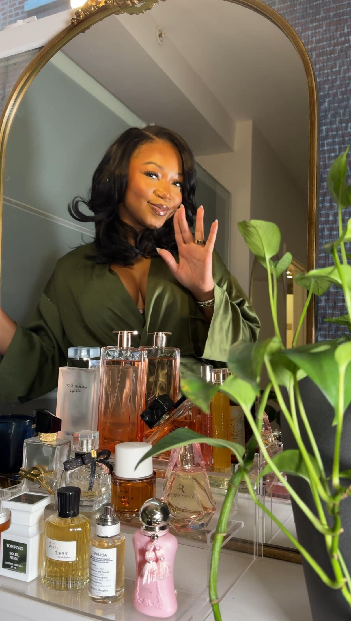 Hello shop the outfits, favorite fragrances, and my little set up below! 

#LTKTravel #LTKStyleTip #LTKBeauty