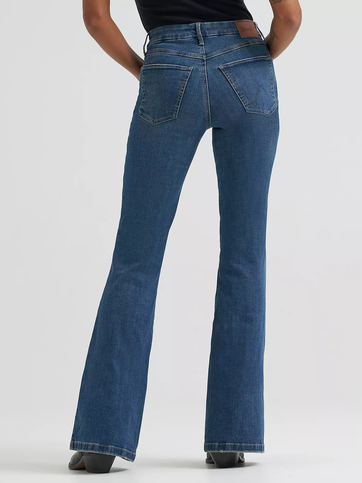 Women's Wrangler Bespoke High Rise Flare Jean | Wrangler