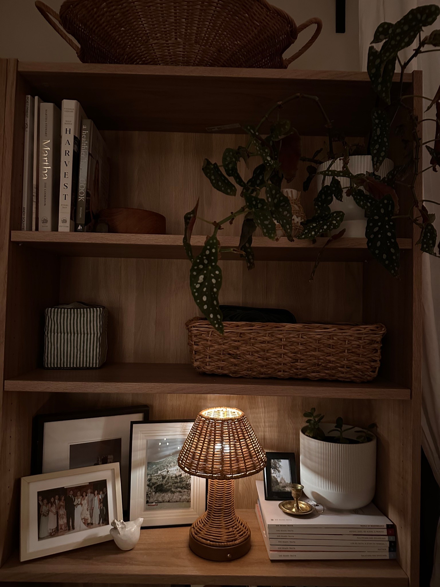 I find shelf styling to be incredibly challenging but the rule of 3 is my anchor every time. 

found some great items at #target for this spring launch that really added final touches 🫶🏻



#LTKHome