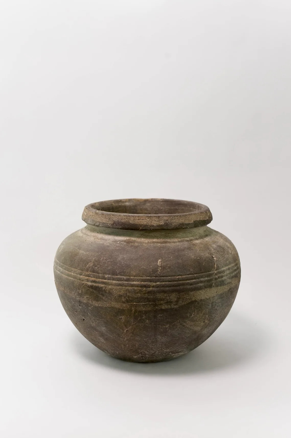 Weathered Terracotta Vase | THELIFESTYLEDCO