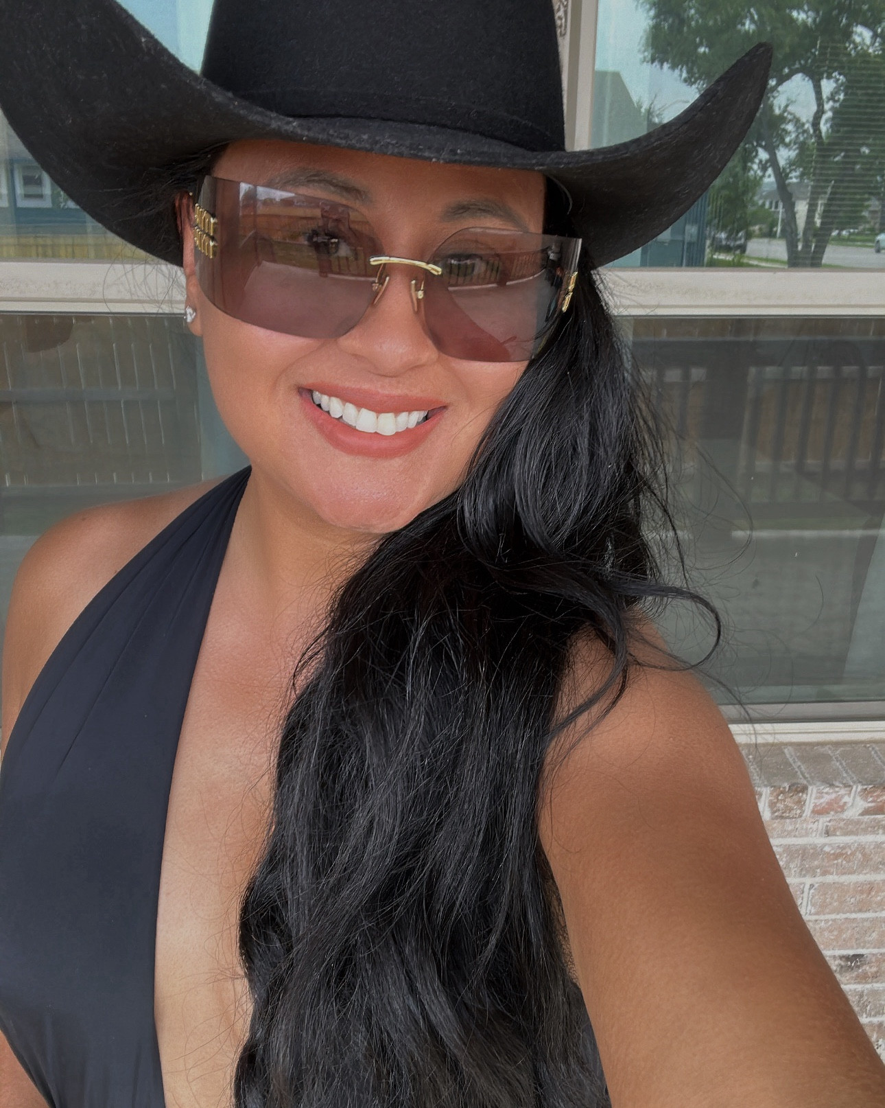 Miu miu sunglasses ❤️🫶🏽

#LTKVideo #LTKSeasonal #LTKParties