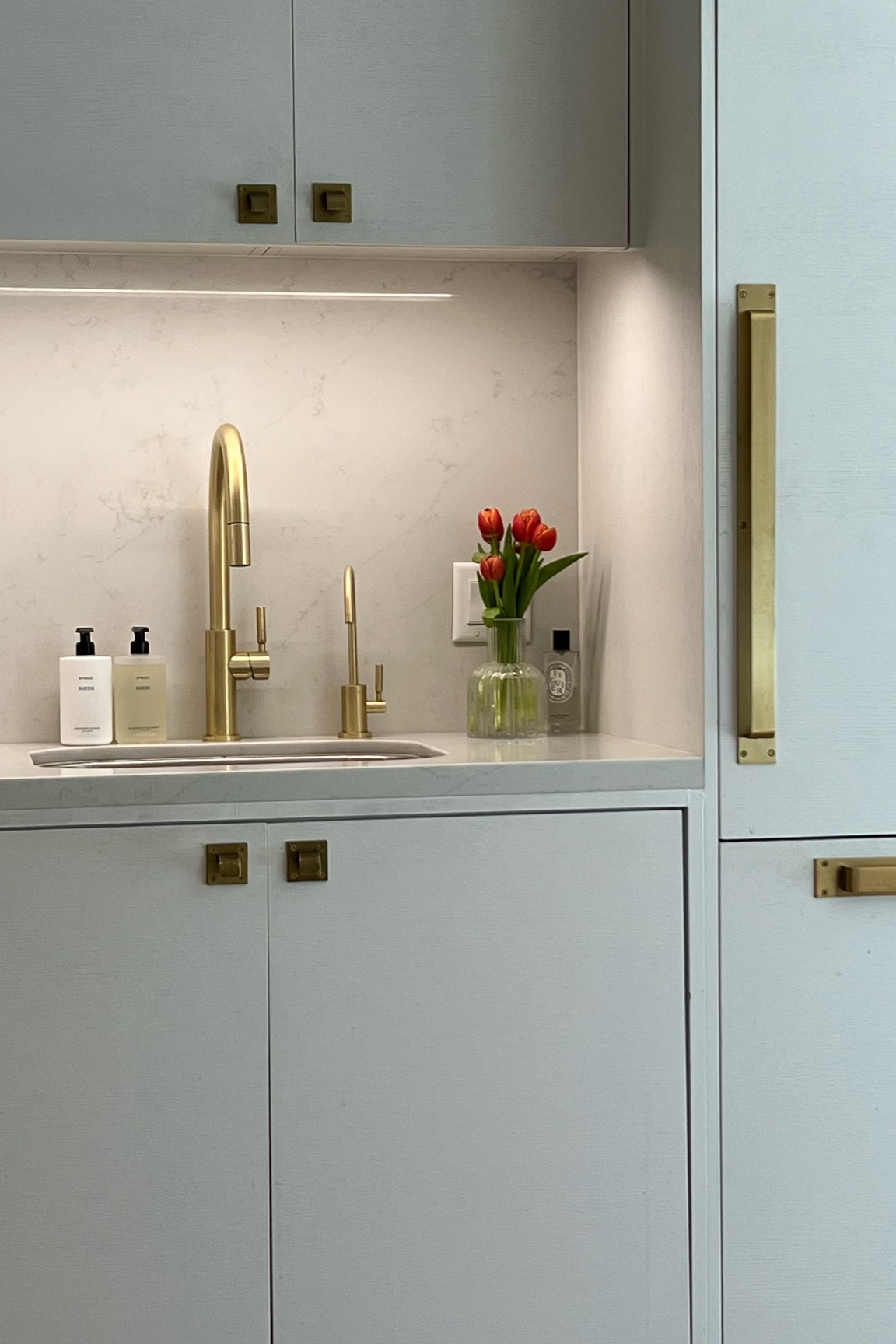 Byredo makes exceptional soaps and fragrance. I personally have the Suede soap and lotion in my kitchen. It’s such a relaxing and clean scent. Not only is it a treat for myself, but my guests always enjoy! 

#LTKfindsunder100 #LTKhome