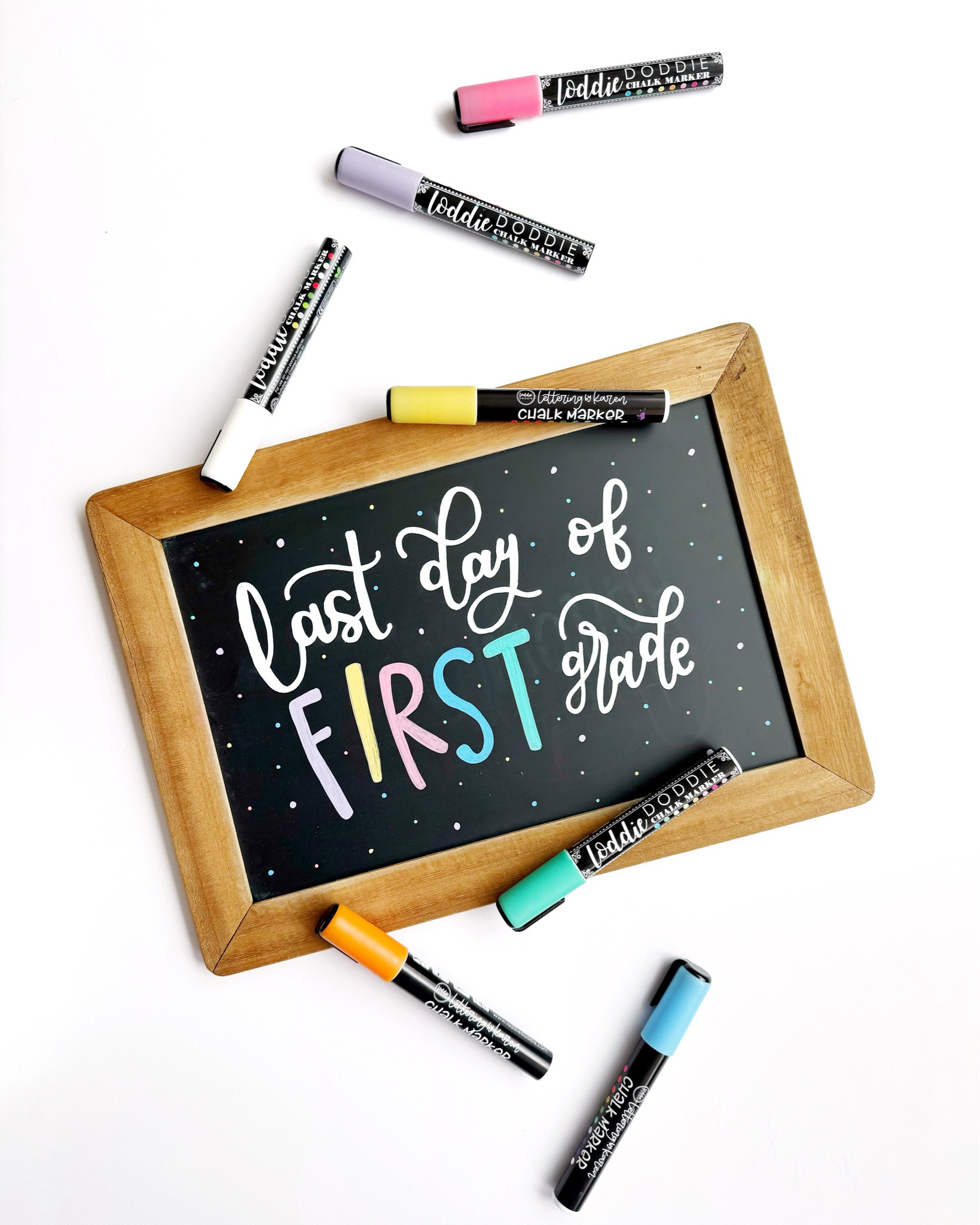 And just like that, it’s summer. 😎☀️🍉

Swipe through to see our chalk sign in action. It’s simple, but an effective way to mark the end of the year. Agnes is off to second grade, and Otis moves up to preschool. 🎉 They are excited for summer, and I’m optimistic we’ll find fun stuff to keep us occupied. 🤪

Chalk markers: @loddiedoddieco 

#lastdayofschool #lastdayofschoolsign #chalklettering #chalkmarkers