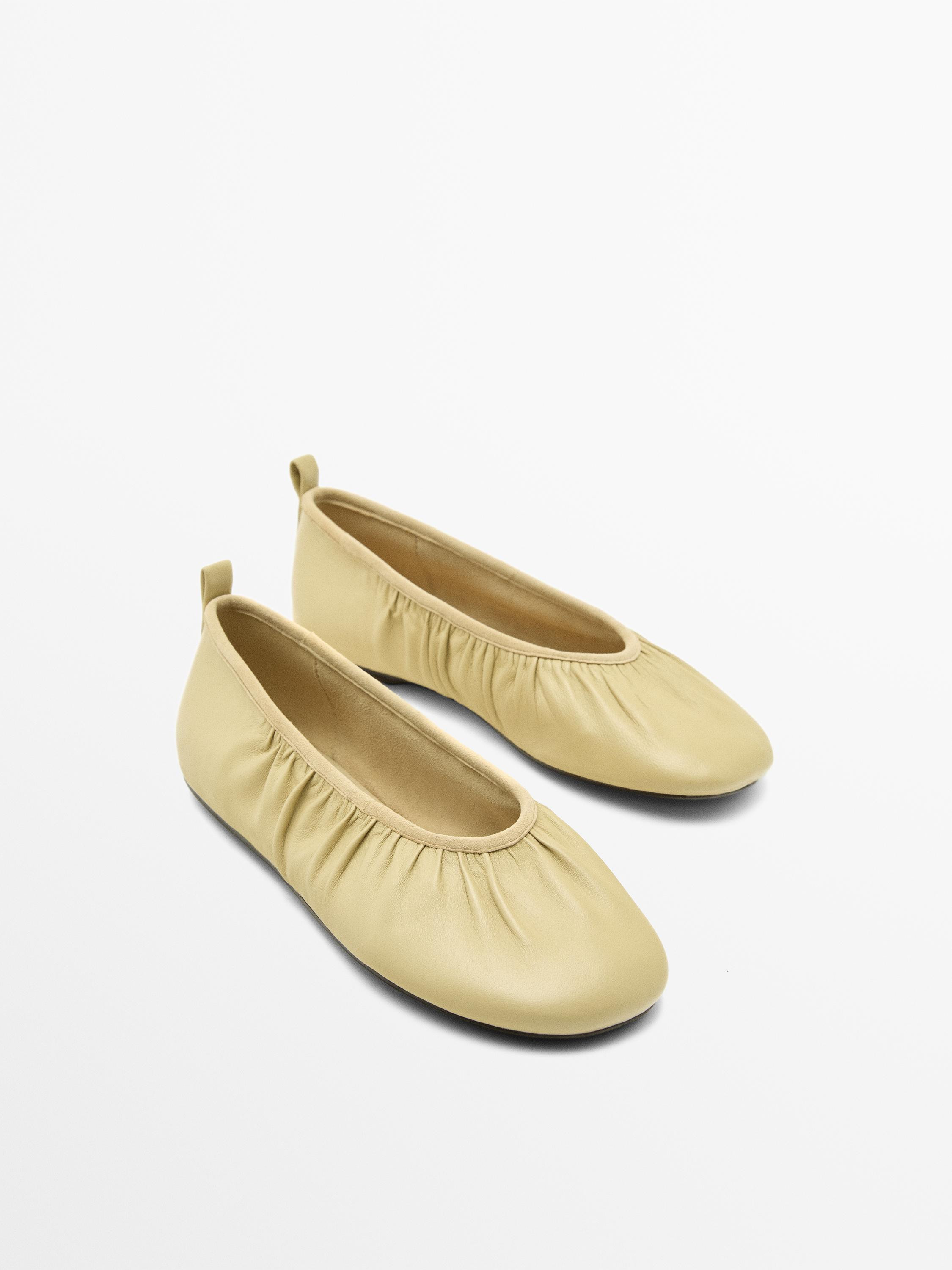 Soft leather ballet flats with gathered detail | Massimo Dutti UK