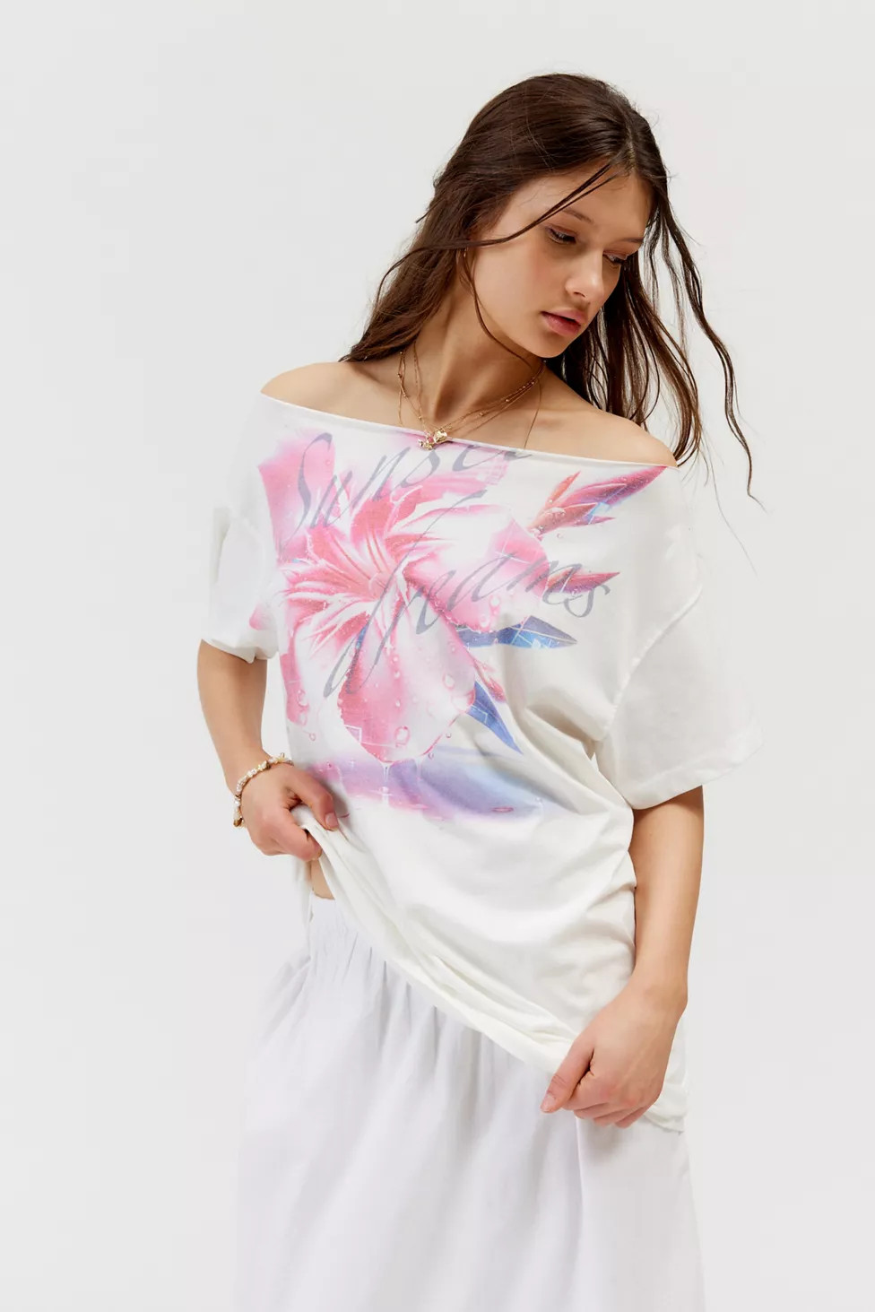 Beachy Off-The-Shoulder Tee | Urban Outfitters (US and RoW)